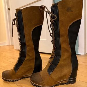 Sorel Cate the Great Women's Brown and Black Lace-Up Boots